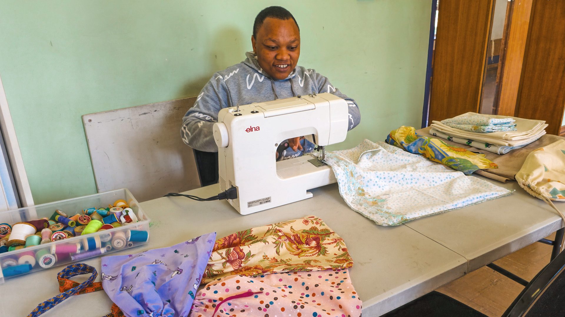 aim image_0000s_0009_Layer 17